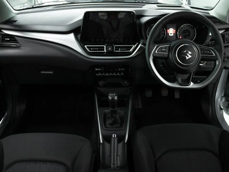 Suzuki Baleno 1.5 GLX - Image 11