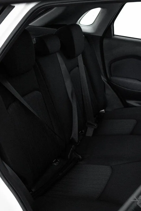 Suzuki Baleno 1.5 GLX - Image 17