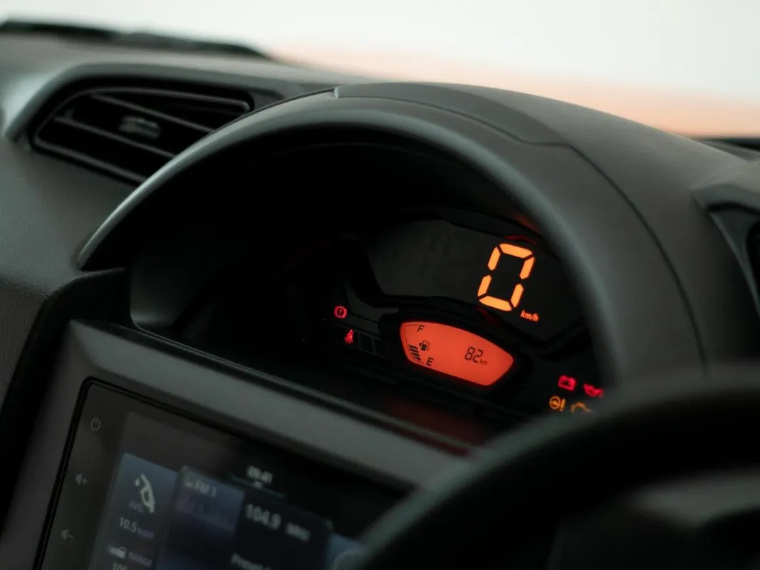 Suzuki S-Presso 1.0 GL+ AMT - Image 12