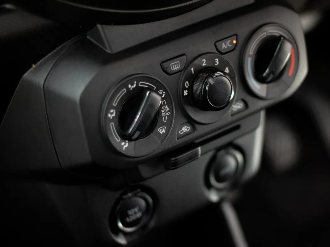 Suzuki S-Presso 1.0 GL+ AMT - Image 15