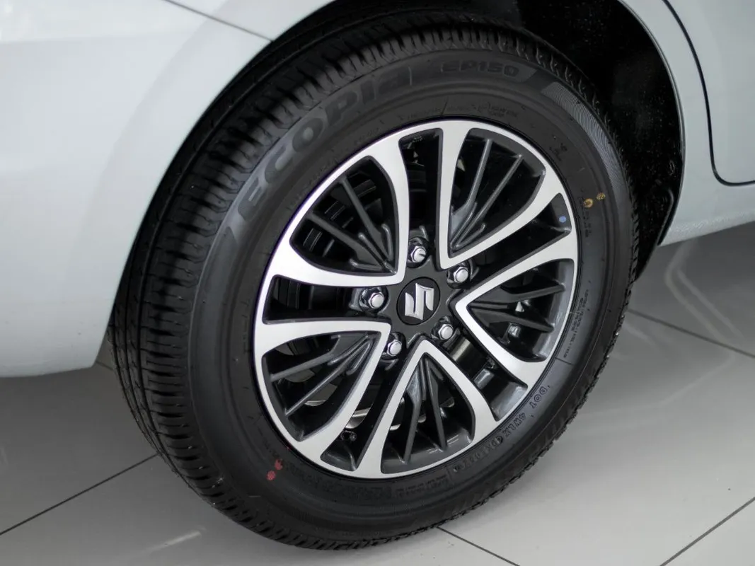 Suzuki Ertiga 1.5 GL Auto - Image 7