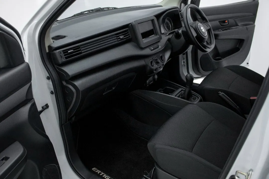 Suzuki Ertiga 1.5 GA - Image 14