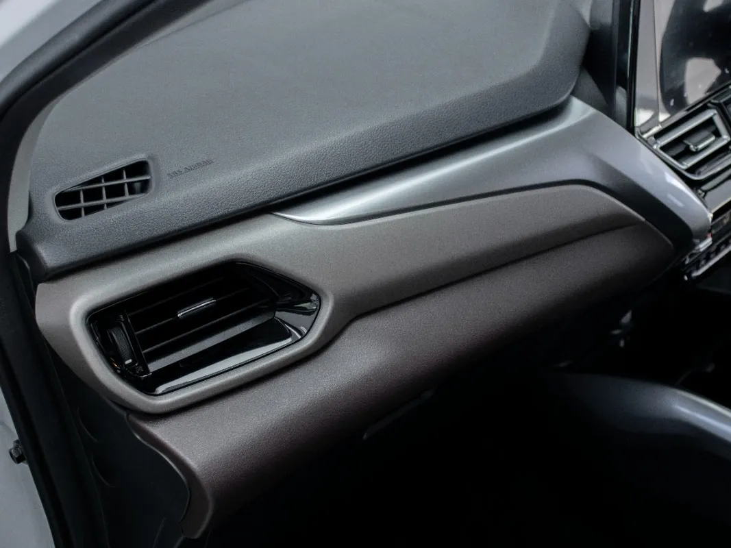 Suzuki Fronx 1.5 GLX 5MT - Image 23