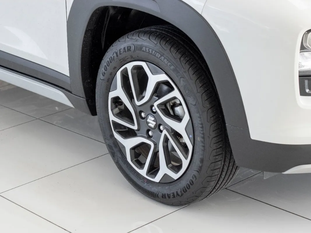 Suzuki Fronx 1.5 GLX 4-Auto - Image 5