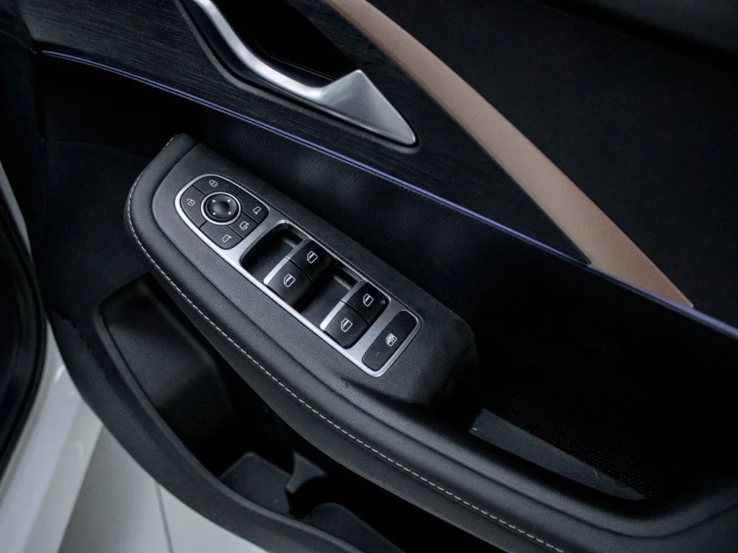 OMODA C5 1.5T Elegance S - Image 13