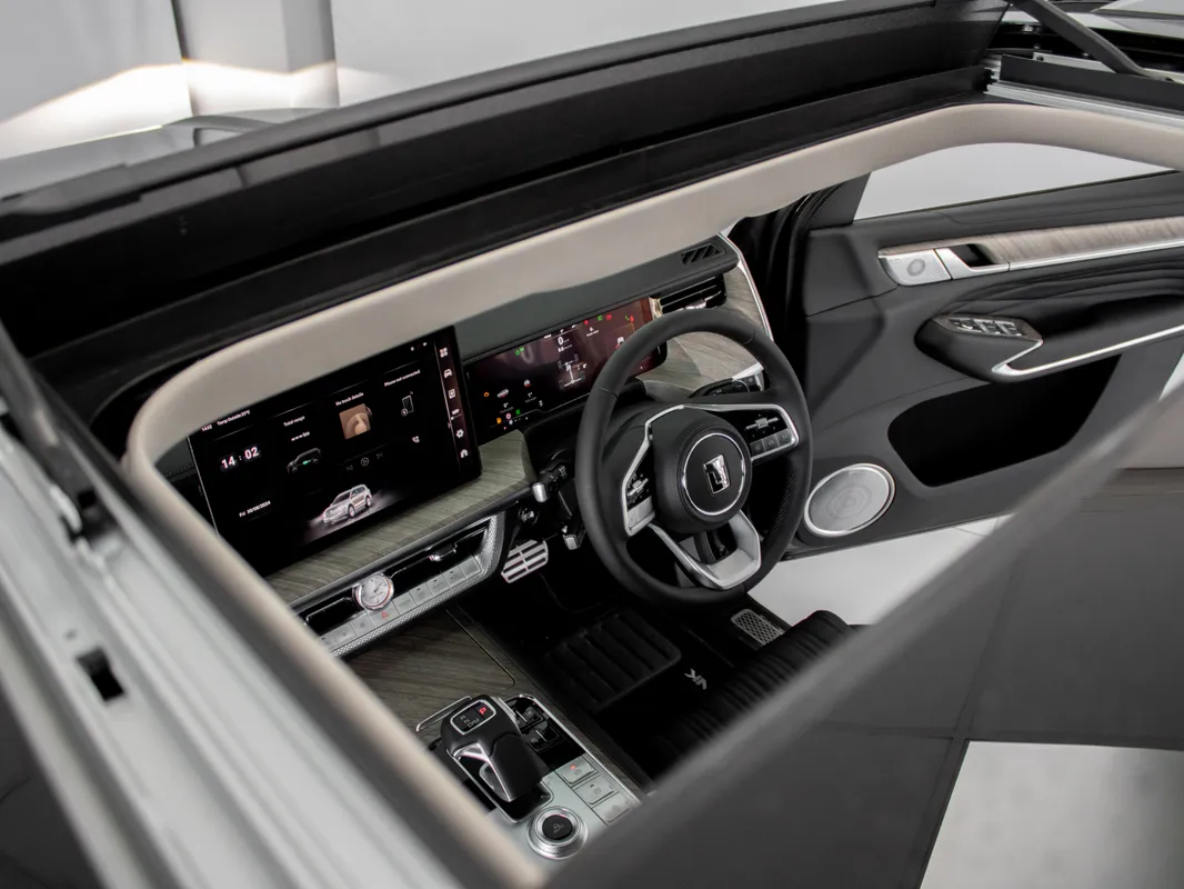 GWM Tank 500 2.0T 9HAT 4X4 Ultra Luxury - Image 3