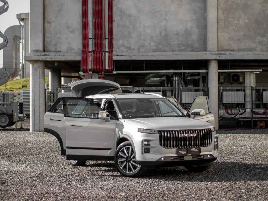 JAECOO J7 1.6T Glacier - Image 2