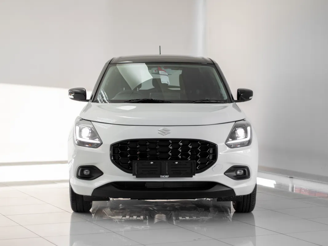 Suzuki Swift 1.2 GLX CVT - Image 2