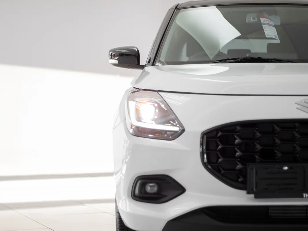 Suzuki Swift 1.2 GLX MT - Image 4