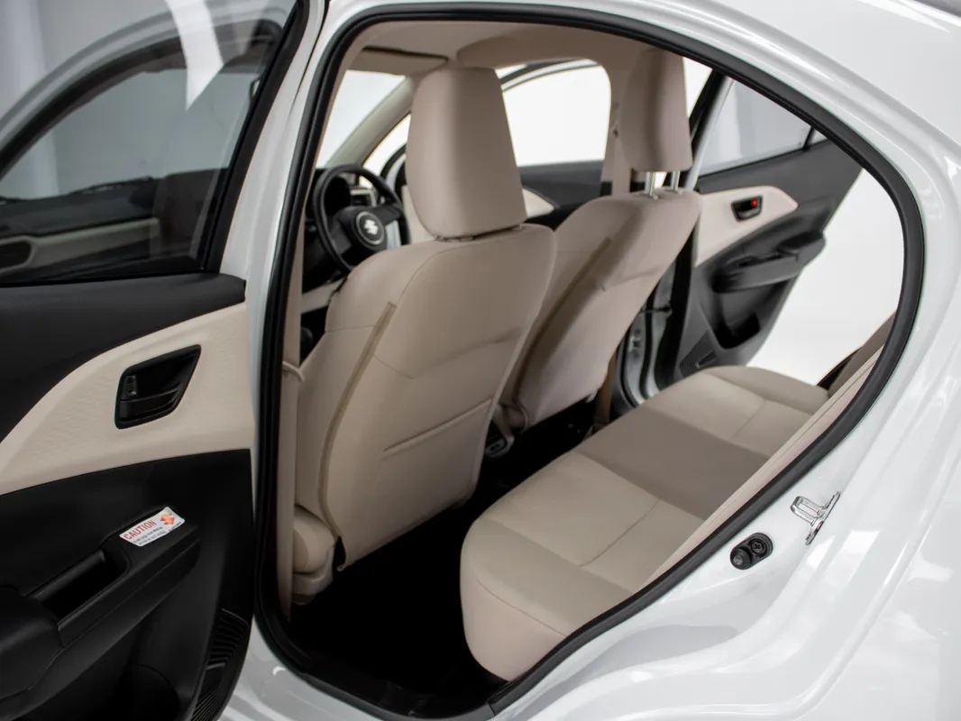 Suzuki Dzire 1.2 GA 5MT - Image 8