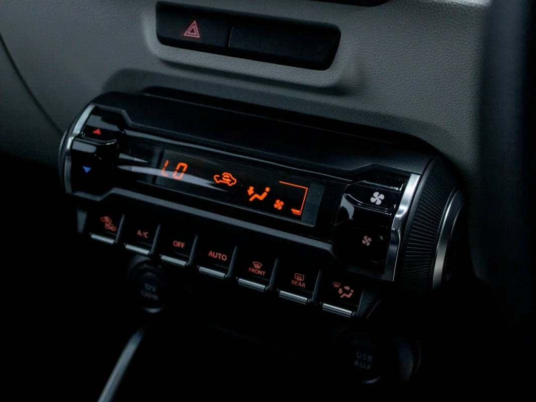 Suzuki Ignis 1.2 GLX AMT - Image 6