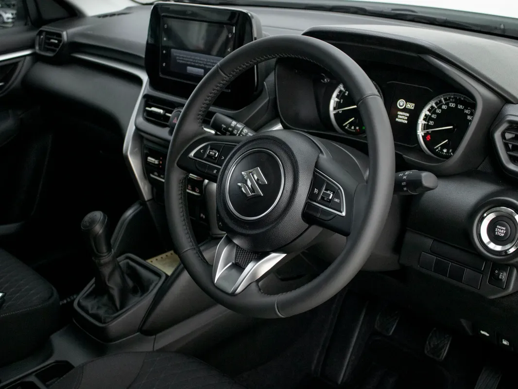 Suzuki Grand Vitara 1.5 GL - Image 7