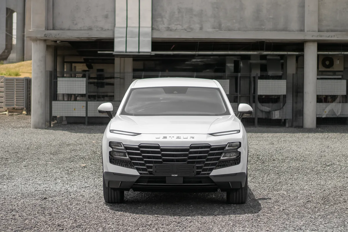 Jetour Dashing 1.5T Momentum - Image 2