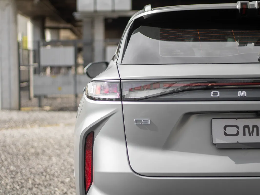 OMODA C9 1.5T AWD PHEV - Image 4