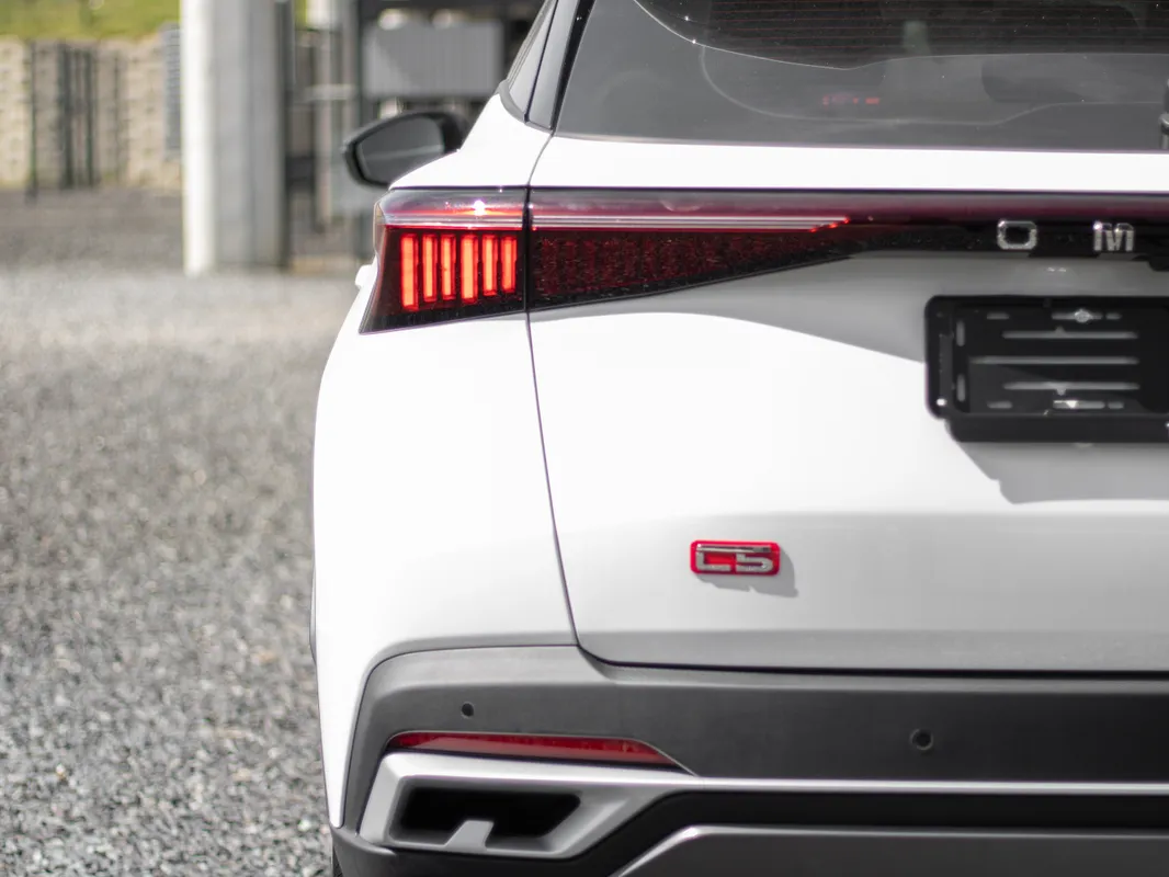 OMODA C5 1.5 Street - Image 4