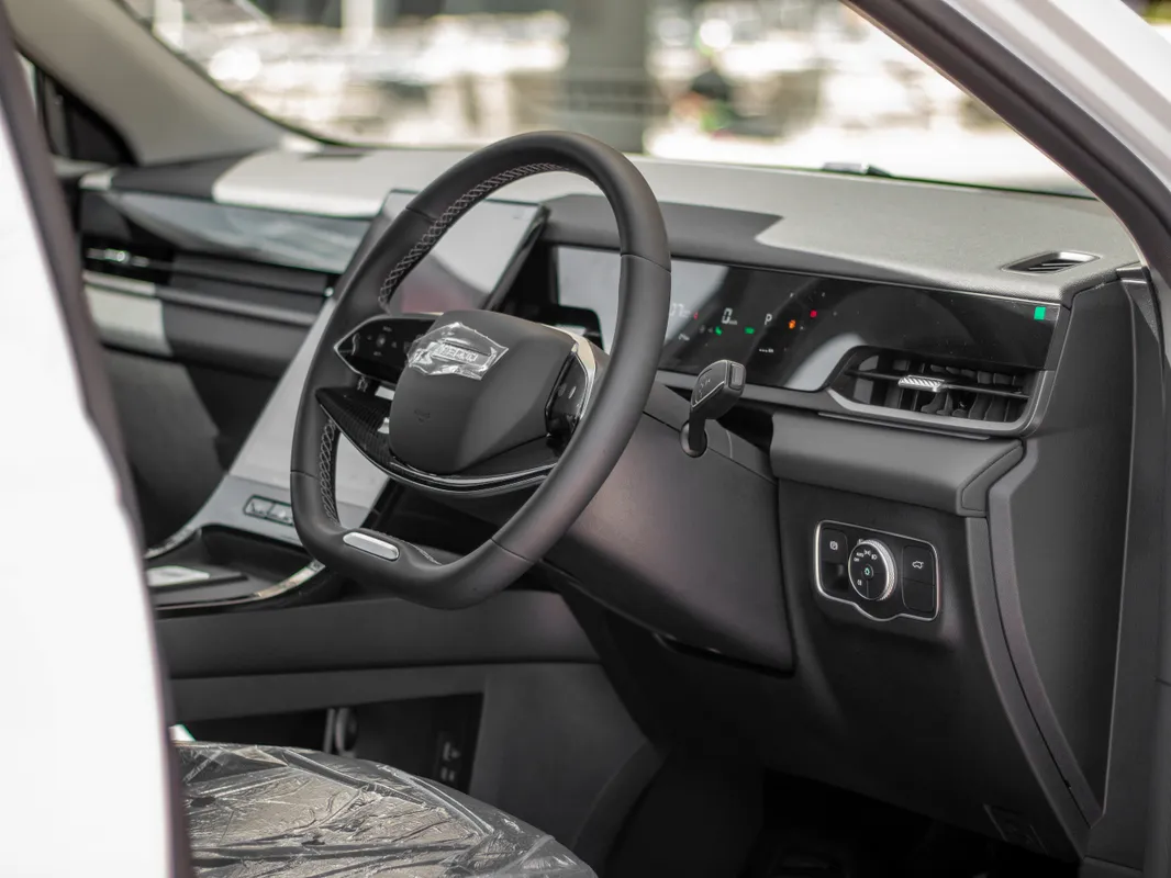 JAECOO J5 1.5T Inferno - Image 11