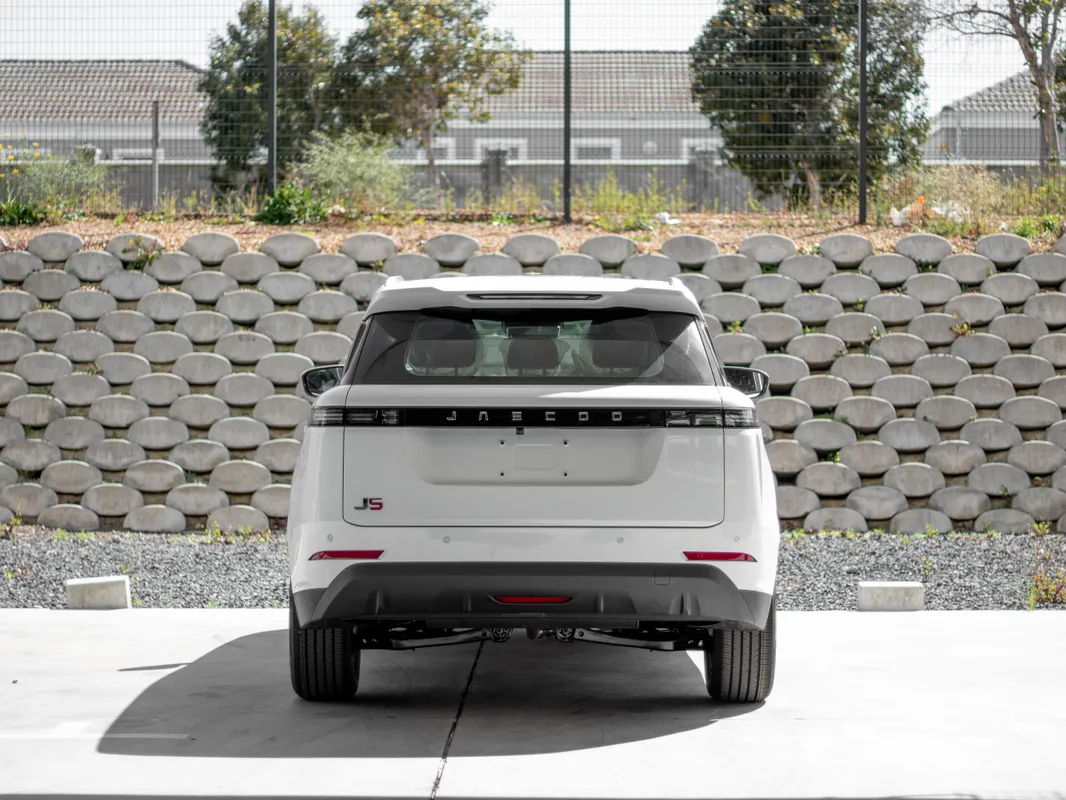 JAECOO J5 1.5T Inferno - Image 6