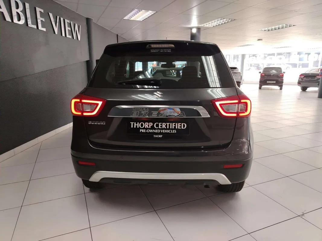 Suzuki Vitara Brezza 1.5 GLX - Image 3