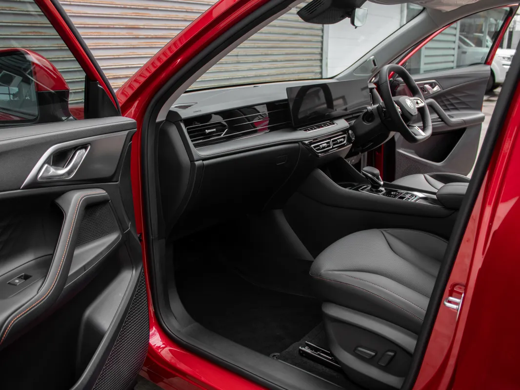 MG HS 1.5T DCT Comfort - Image 11