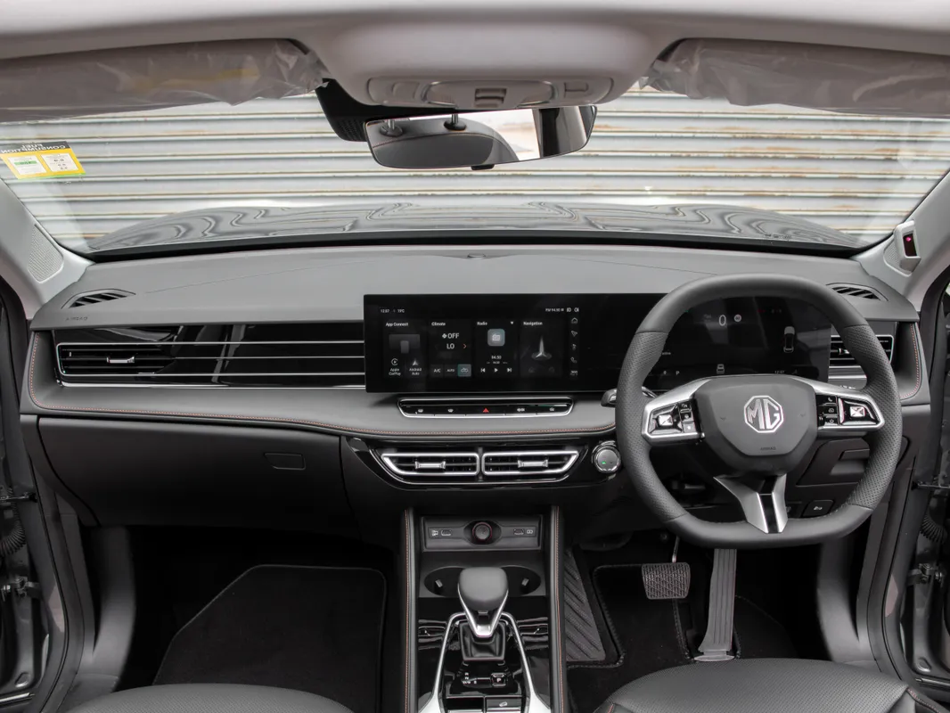 MG HS 1.5T DCT Luxury - Image 8