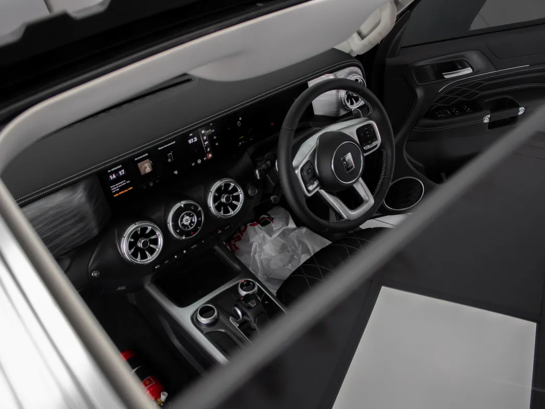 GWM Tank 300 2.0T HEV 9HAT 4X4 Super Luxury - Image 13