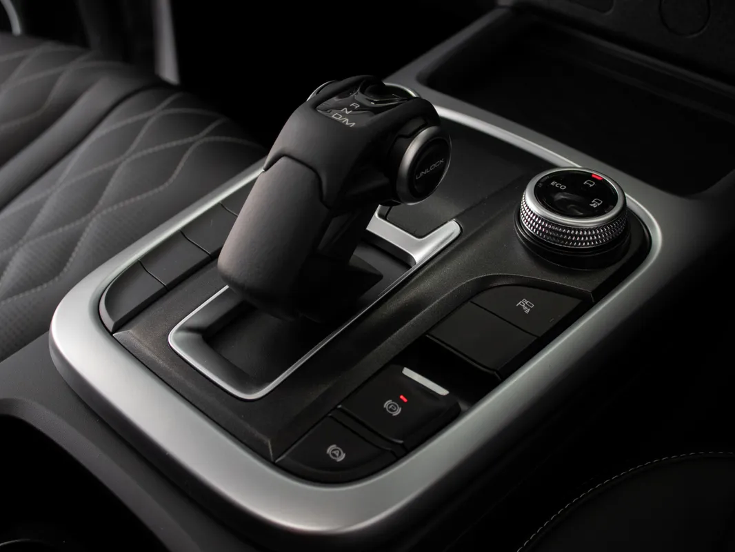 GWM Tank 300 2.0T 8AT 4X4 Super Luxury - Image 8