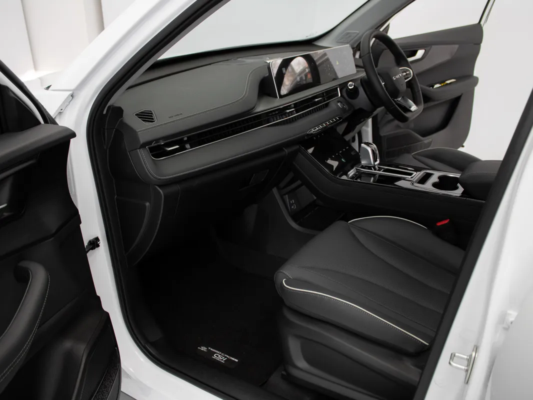 Chery Tiggo 4 Cross 1.5 HEV Comfort DHT - Image 18