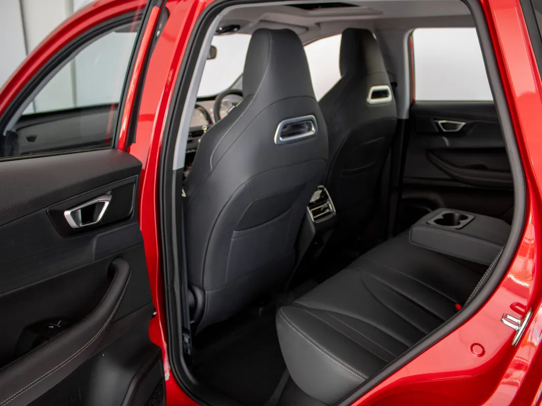 Chery Tiggo 4 Cross 1.5T Comfort DCT - Image 12