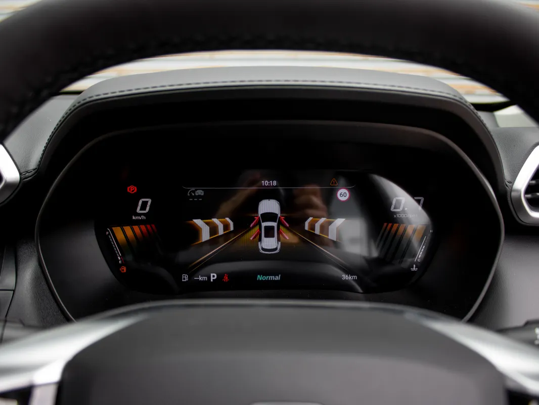 MG ZS Pro 1.5T CVT Luxury - Image 15