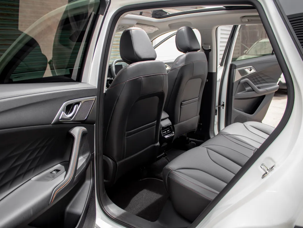 MG HS 1.5T DCT Comfort - Image 13