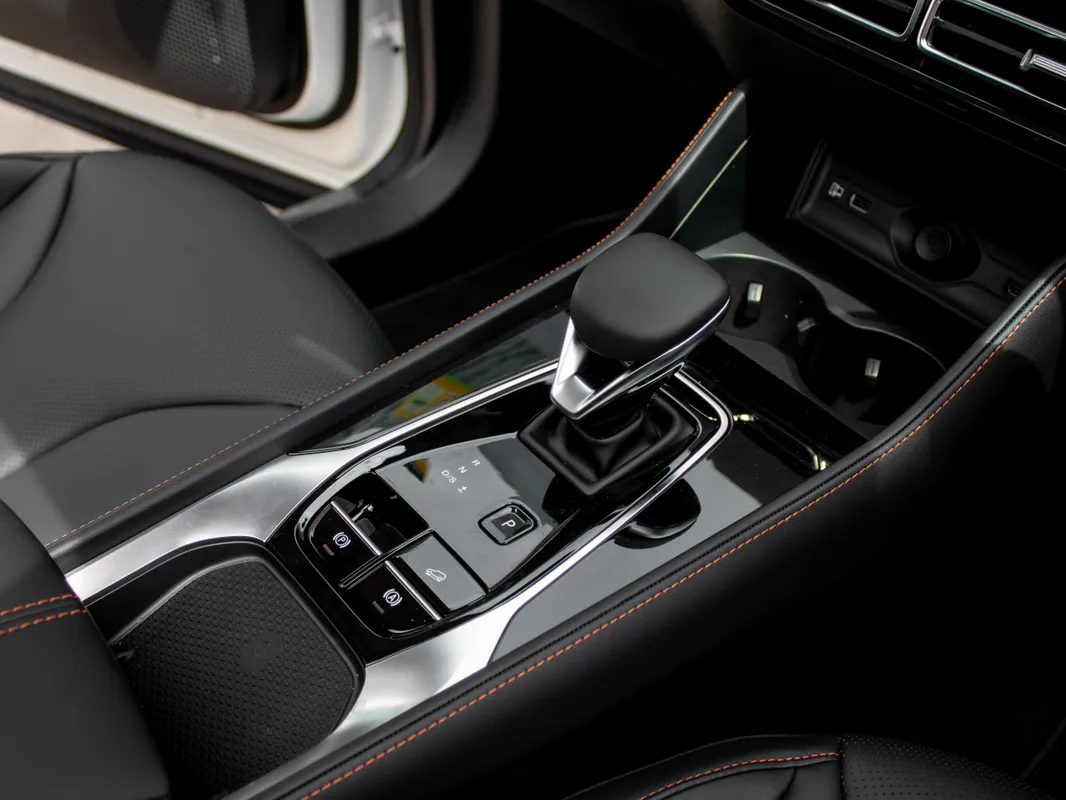 MG HS 1.5T DCT Comfort - Image 14