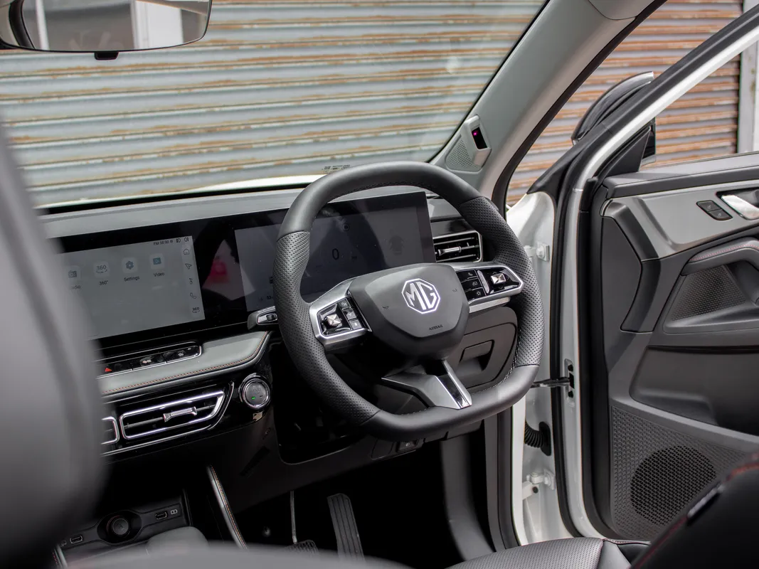 MG HS 1.5T DCT Comfort - Image 16