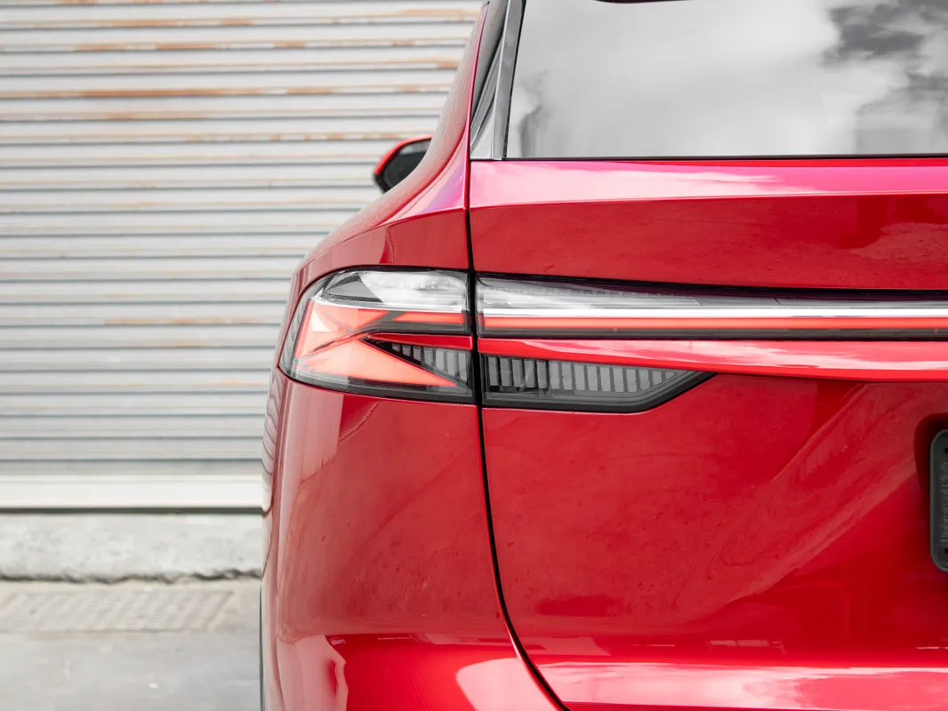 MG HS 2.0T AT Luxury - Image 6