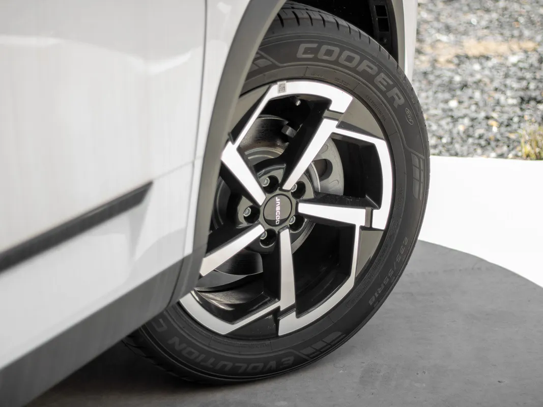 JAECOO J7 1.6T Vortex - Image 9