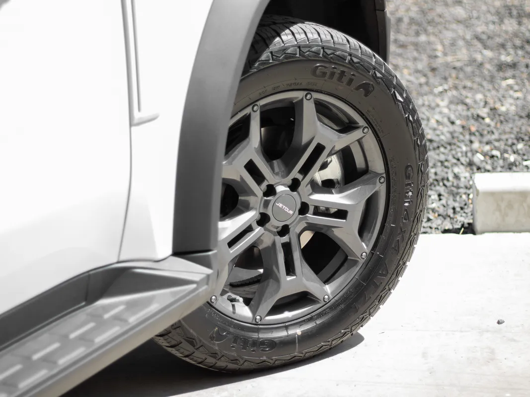 Jetour T2 Xplora 2.0TD+7DCT 4WD - Image 10