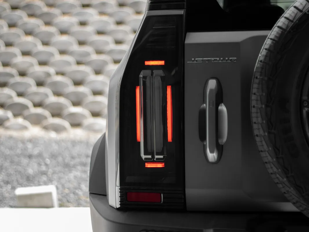 Jetour T2 Xplora 2.0TD+7DCT 4WD - Image 8