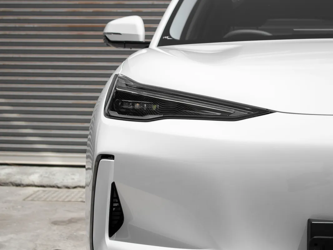 Geely E5 Aspire - Image 3