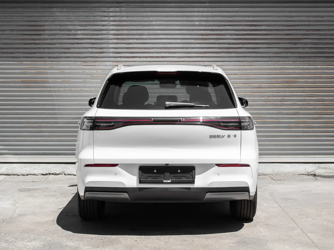 Geely E5 Aspire - Image 6