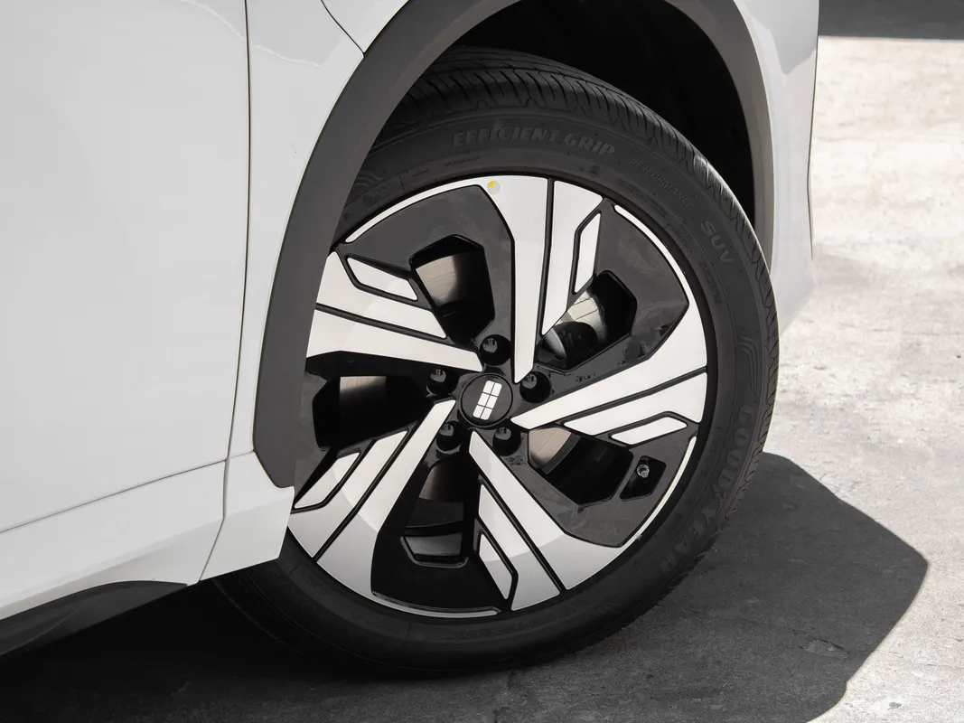 Geely E5 Aspire - Image 7