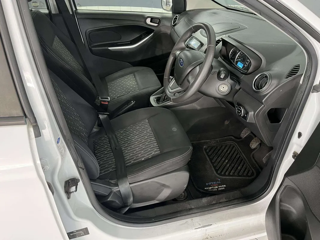 Ford Figo sedan 1.5 Trend - Image 6