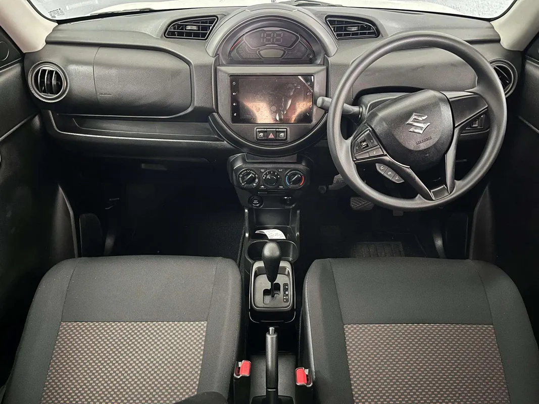 Suzuki S-Presso 1.0 GL+ AMT - Image 5