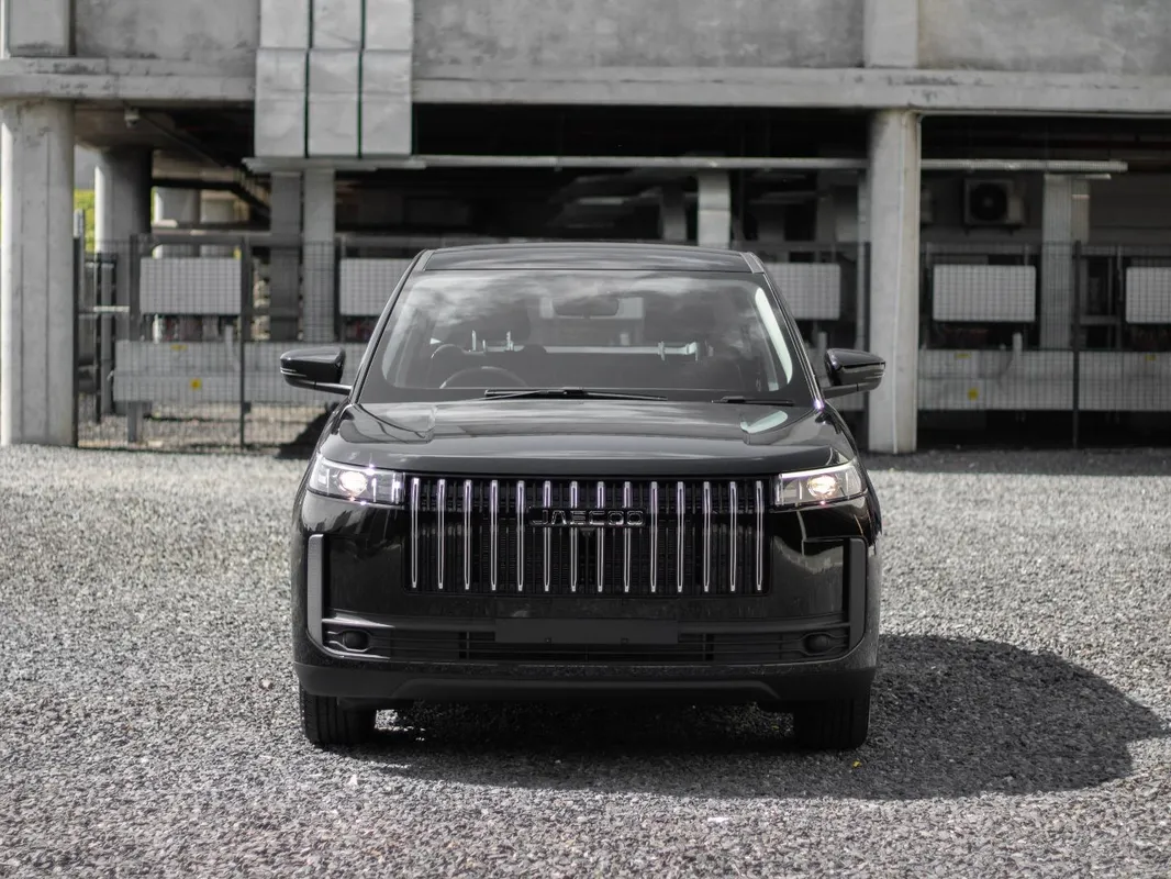 JAECOO J5 1.5T Glacier - Image 4