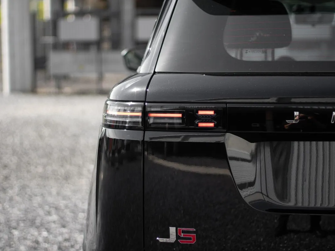 JAECOO J5 1.5T Core - Image 7