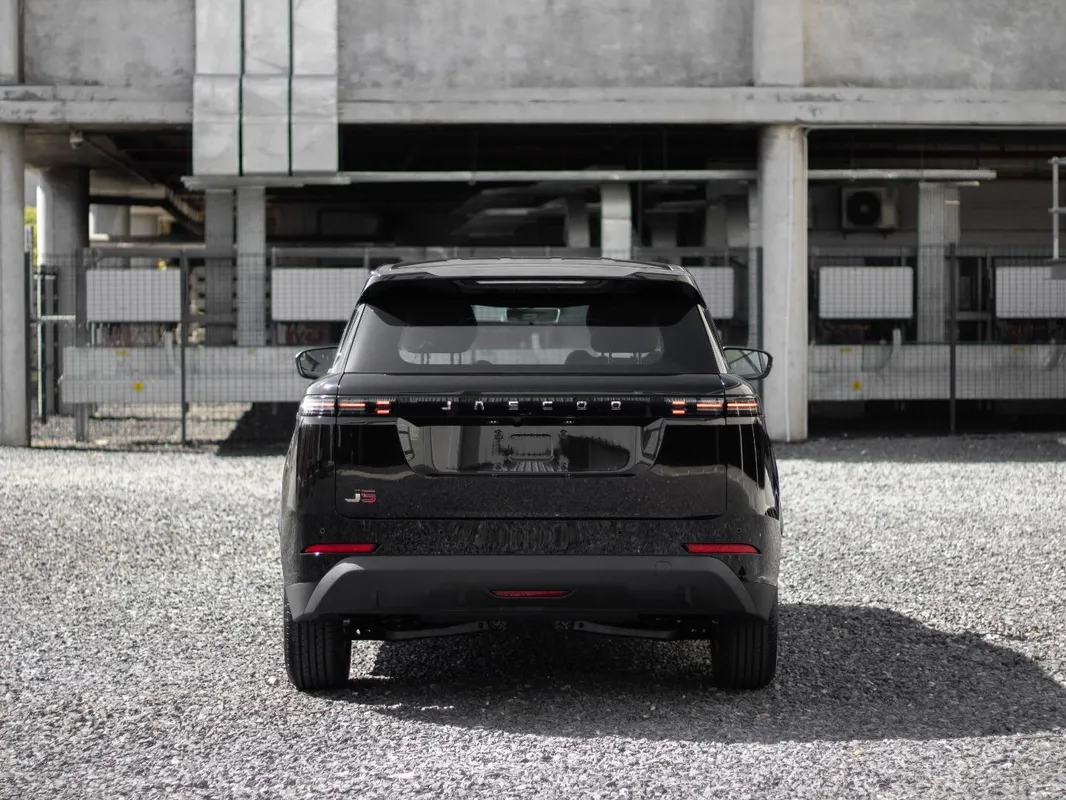 JAECOO J5 1.5T Core - Image 8