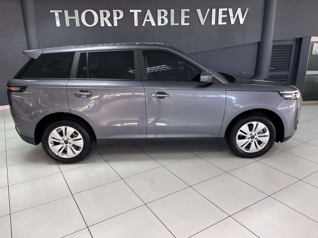 JAECOO J5 1.5T Core - Image 2