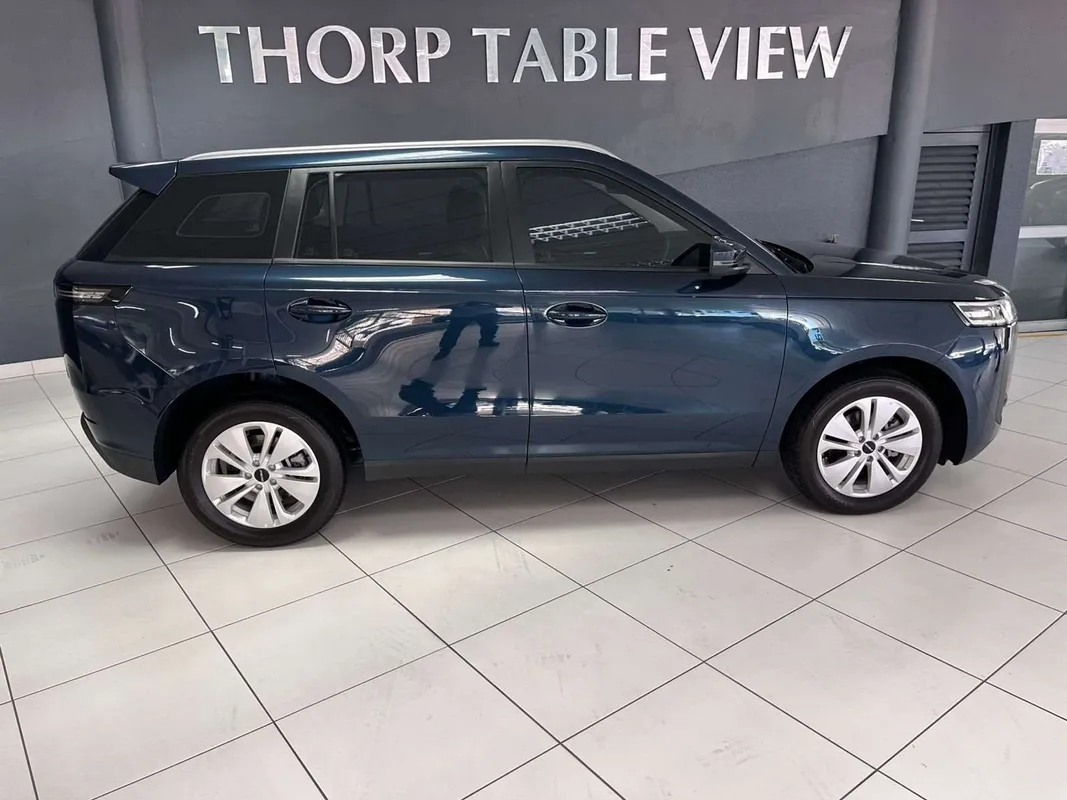 JAECOO J5 1.5T Glacier - Image 3