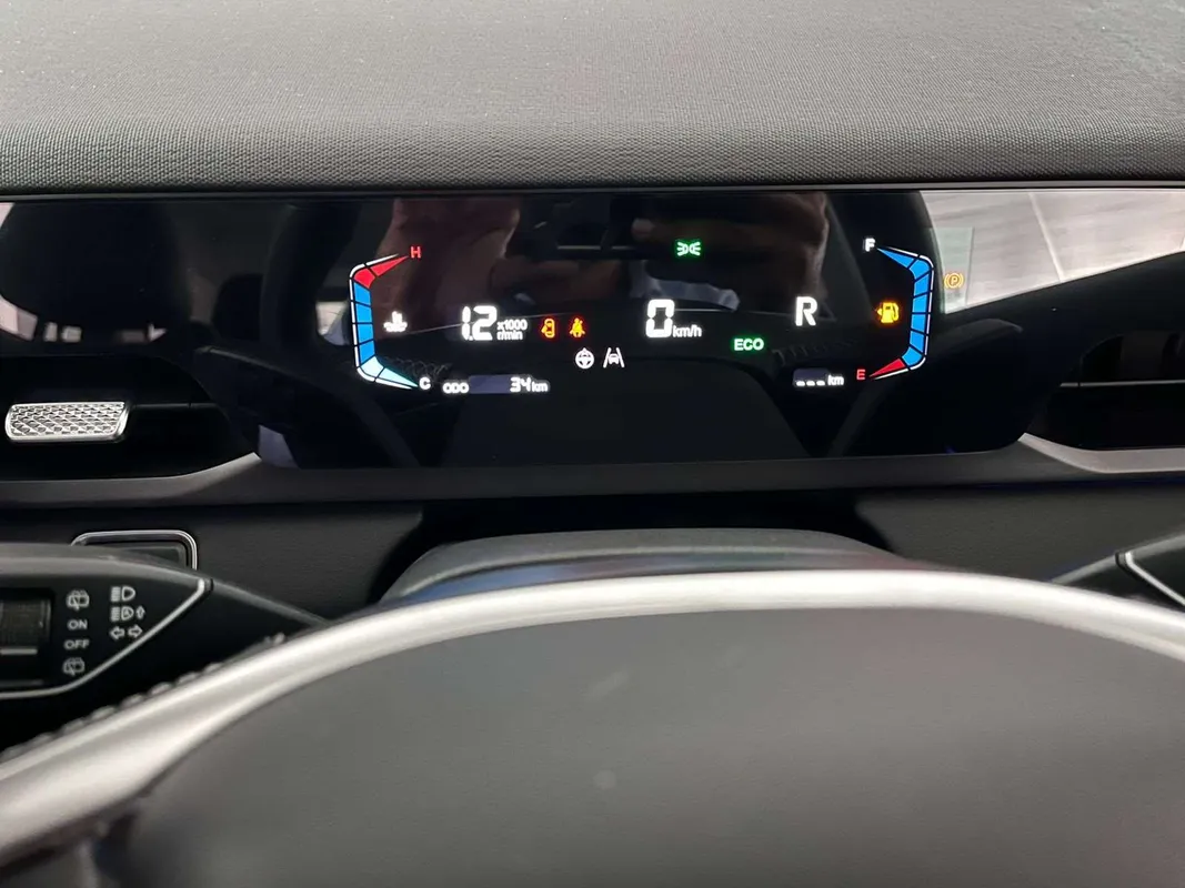 JAECOO J5 1.5T Glacier - Image 8