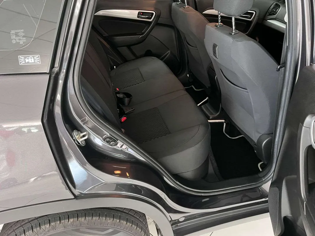 Suzuki Vitara Brezza 1.5 GLX Auto - Image 7