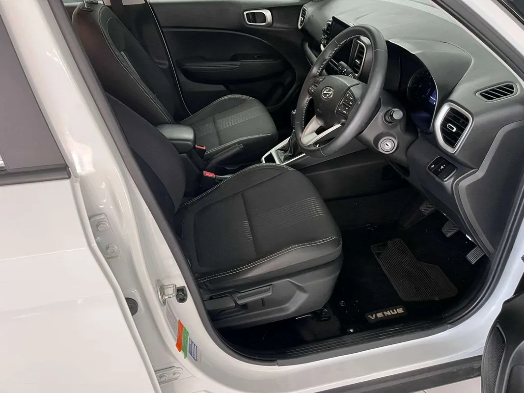 Hyundai Venue 1.0 TGDI Fluid - Image 6