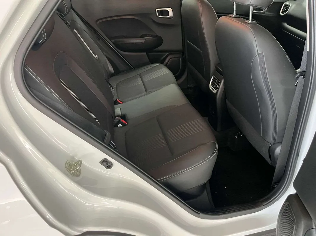 Hyundai Venue 1.0 TGDI Fluid - Image 7